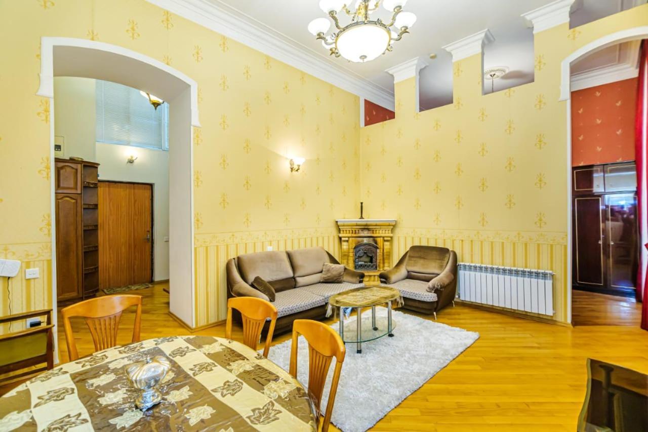 Targovu Centre 3 Room. Duplex Home. 巴库 外观 照片